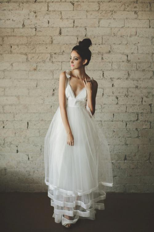 Shoulder Straps V Neck A-line Tiered Stripped Tulle Wedding Dress 