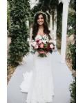 Charming Long Sleeve V Neck Lace Wedding Dress 