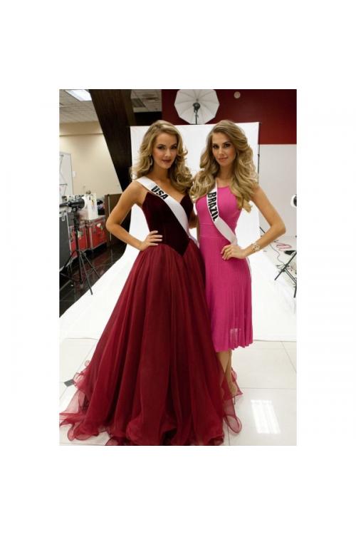 Elegant Sweetheart Princess Ball Gown Basque Wasit Long Burgundy Tulle Prom Dress 