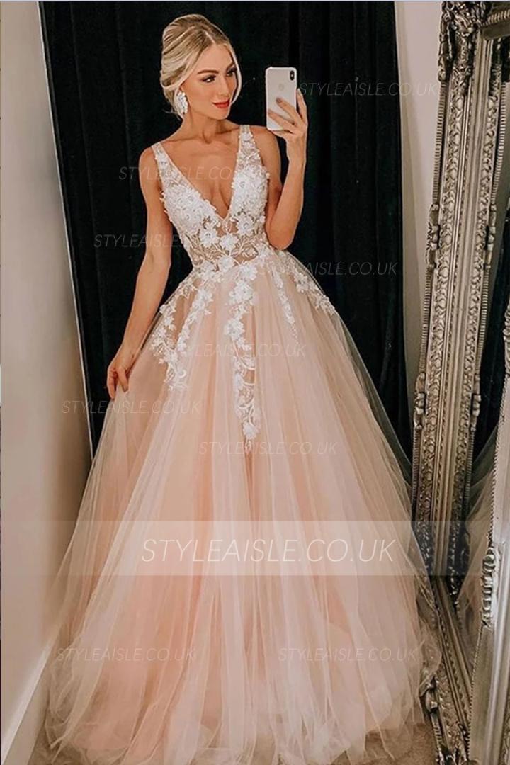  Charming A-line Deep V-neck Sleeveless Lace Appliques Floor length Long Tulle Prom Dress