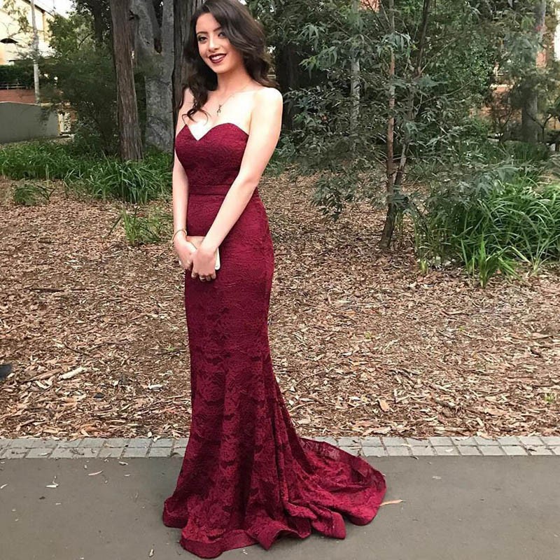 Vintage Sweetheart Long Burgundy Lace Prom Dress