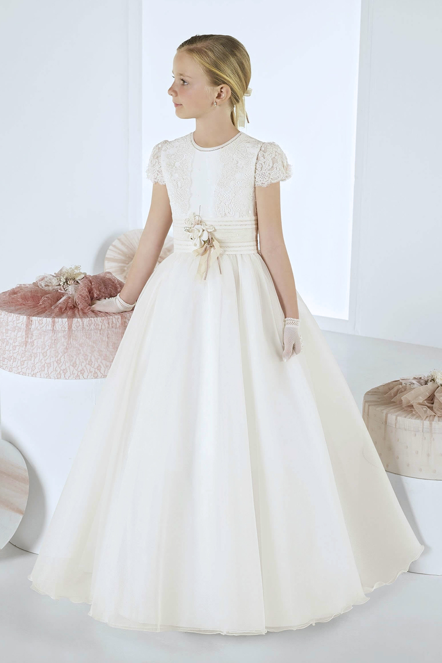 Beautiful Lace Cap Sleeves Long A-line First Communion Dress with Flower