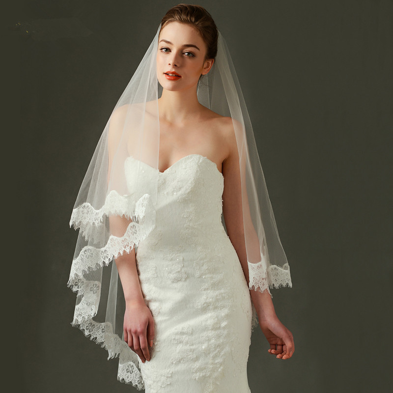 Exquisite Lace Trimmed Long Tulle Wedding Veil