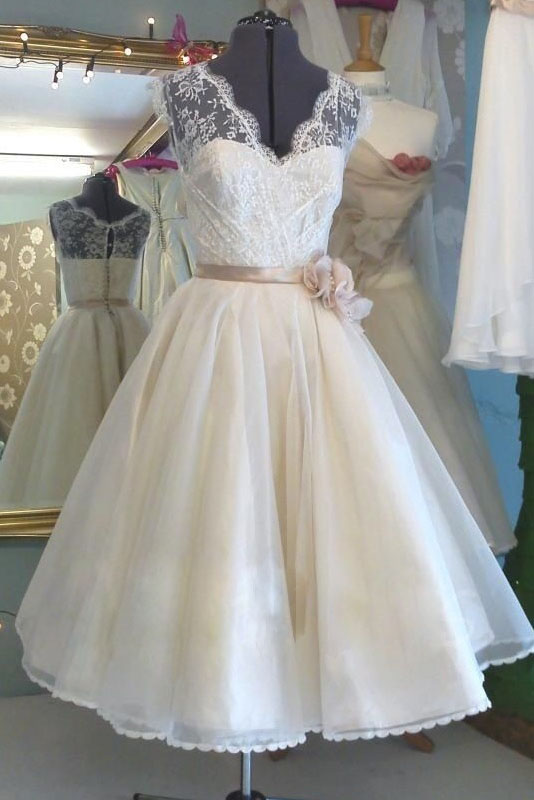 V Neck Tea Length Lace Detailling A-line Organza Short Wedding Dress with Flower Ribbon